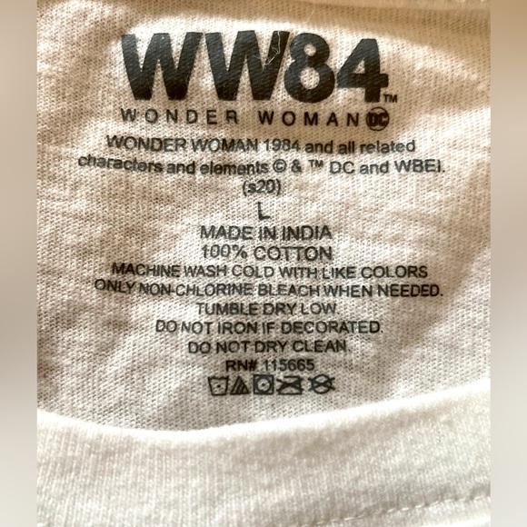 Set - 1984 Wonder Woman-Cheeta LG t-shirt and WW earrings. - Picture 4 of 4
